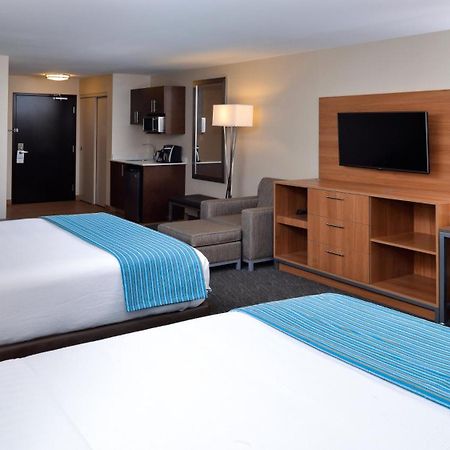 Holiday Inn Hotel & Suites Edmonton Airport Conference Centre By Ihg Nisku Ngoại thất bức ảnh