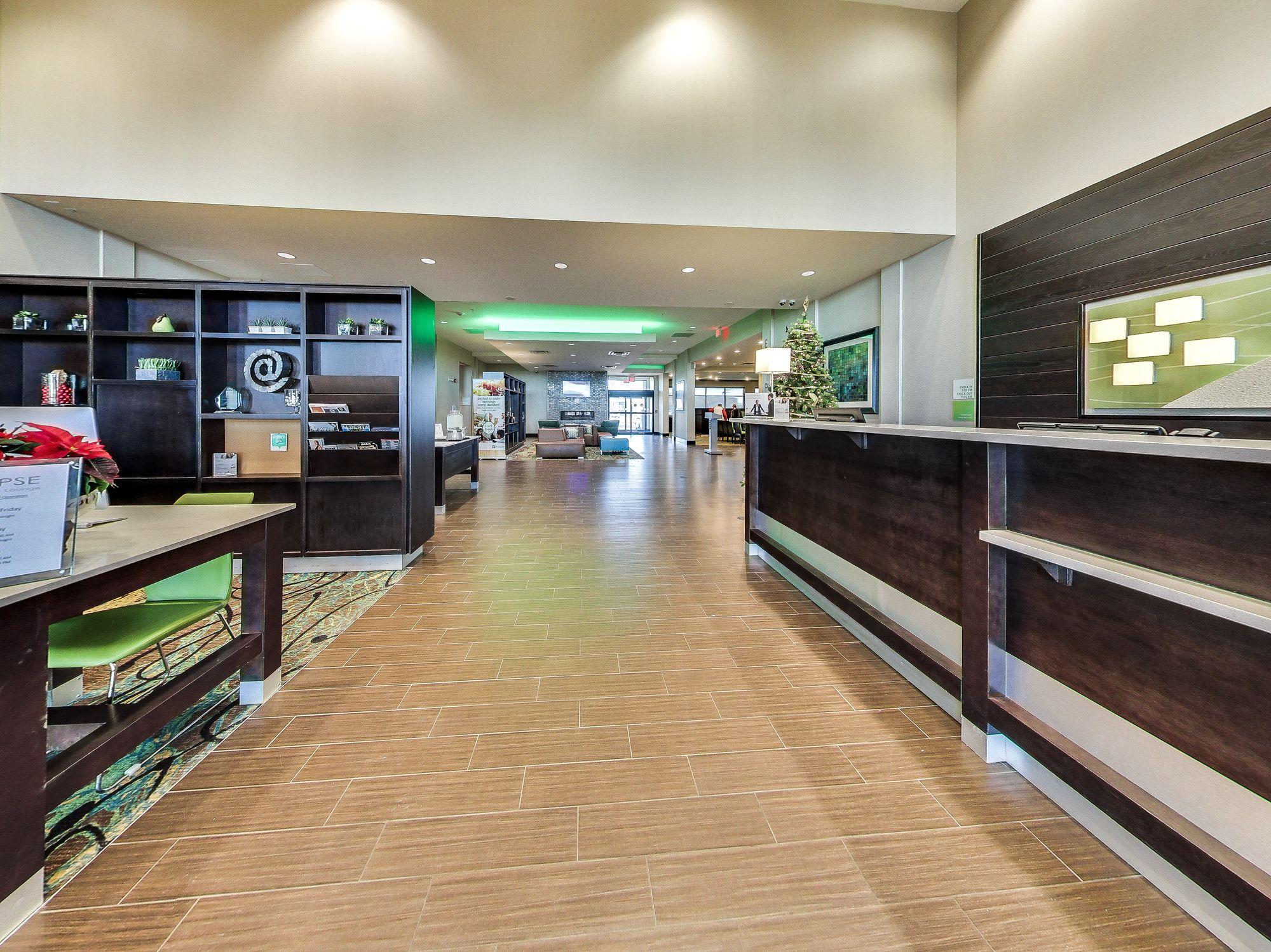 Holiday Inn Hotel & Suites Edmonton Airport Conference Centre By Ihg Nisku Ngoại thất bức ảnh