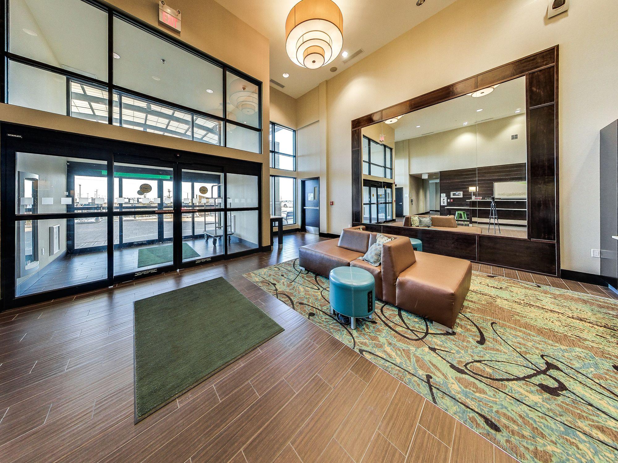 Holiday Inn Hotel & Suites Edmonton Airport Conference Centre By Ihg Nisku Ngoại thất bức ảnh