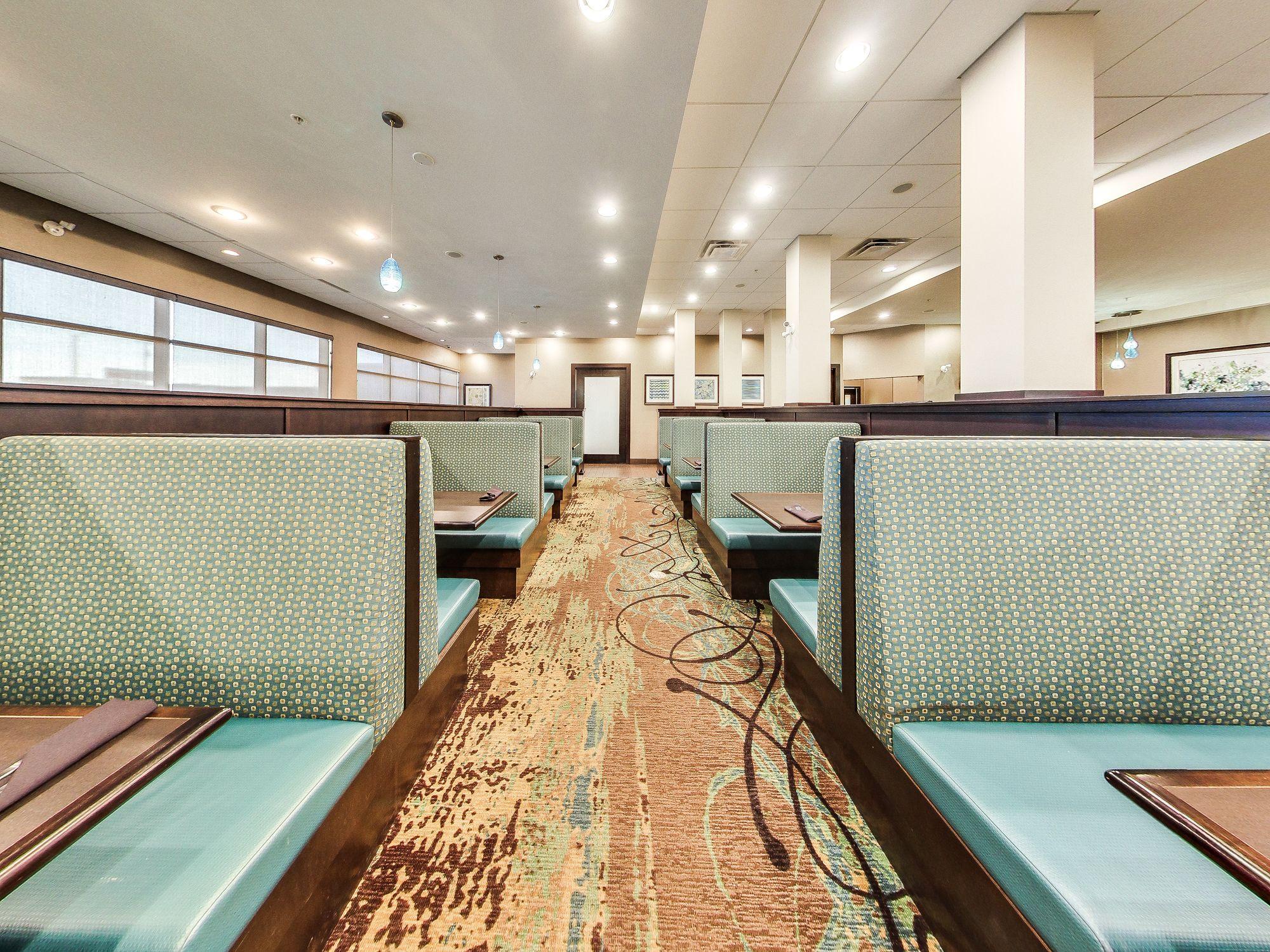 Holiday Inn Hotel & Suites Edmonton Airport Conference Centre By Ihg Nisku Ngoại thất bức ảnh